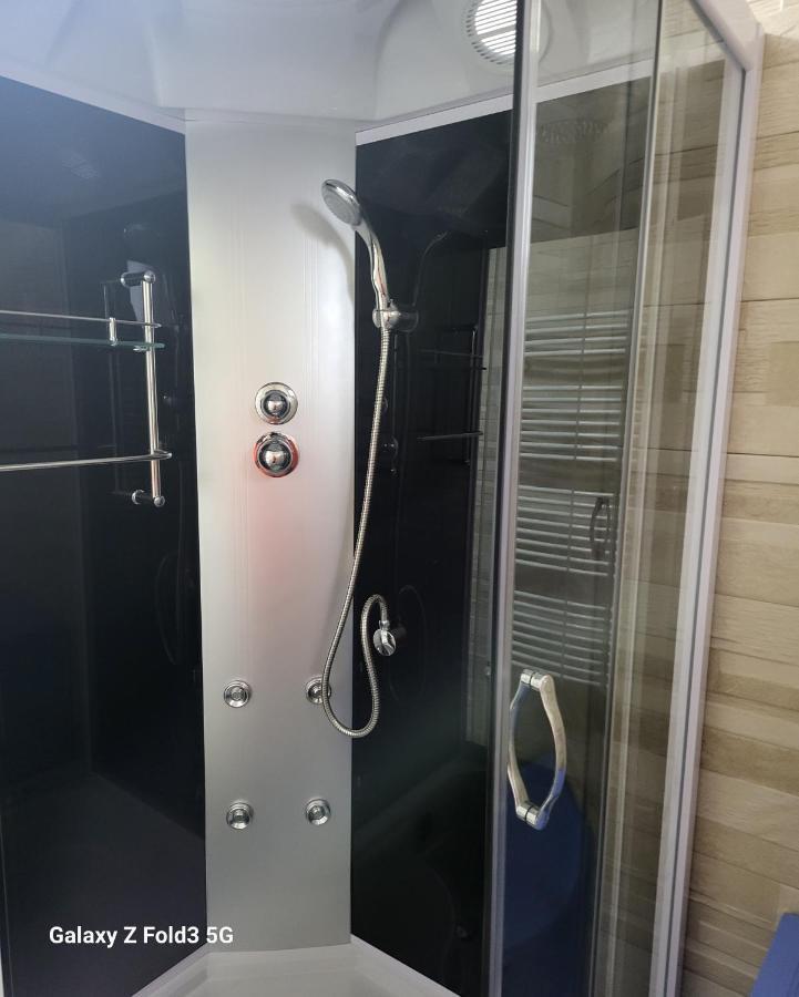 Apartament In Bucovina, Campulung Moldovenesc, Impecabil . Apartman Kültér fotó